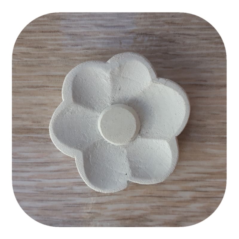 Flor-Margarida-Aplique-em-Resina-55cm.jpg Flor Margarida Aplique em Resina