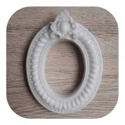 Moldura Oval Arabesco em Resina