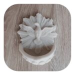 Porta Água Benta Divino Espírito Santo em Resina