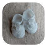 Sapatinho Menina Crochê em Resina (par) 7cm - Imagem 2