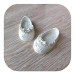 Sapatinho Menina em Resina (par) 7cm - Imagem 2