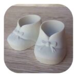 Sapatinho Laço em Resina